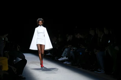 Look 18